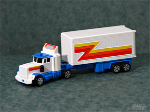 Zybots White Wonder Trac in White Tractor Trailer Mode