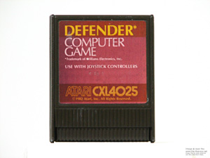 Atari 400 800 and 1200 Defender Game Cartridge