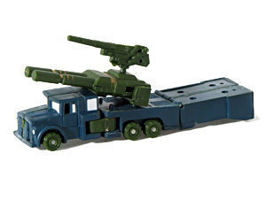 Heavy Artillery Transformers G1 Onslaught Bootleg in Vehicle Mode